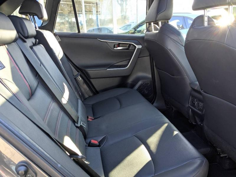 Photo 8 de l’annonce de TOYOTA RAV4 d’occasion à vendre à AIX-EN-PROVENCE