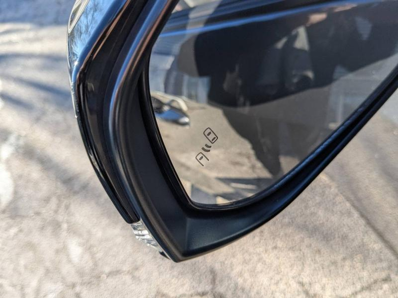 Photo 14 de l’annonce de TOYOTA RAV4 d’occasion à vendre à AIX-EN-PROVENCE