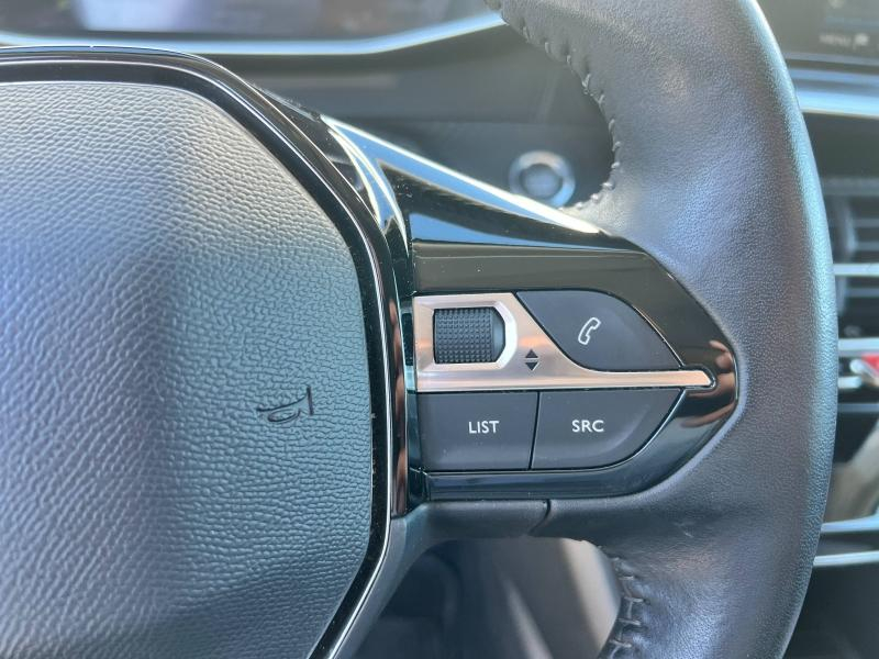 Photo 16 de l’annonce de PEUGEOT 2008 d’occasion à vendre à AIX-EN-PROVENCE