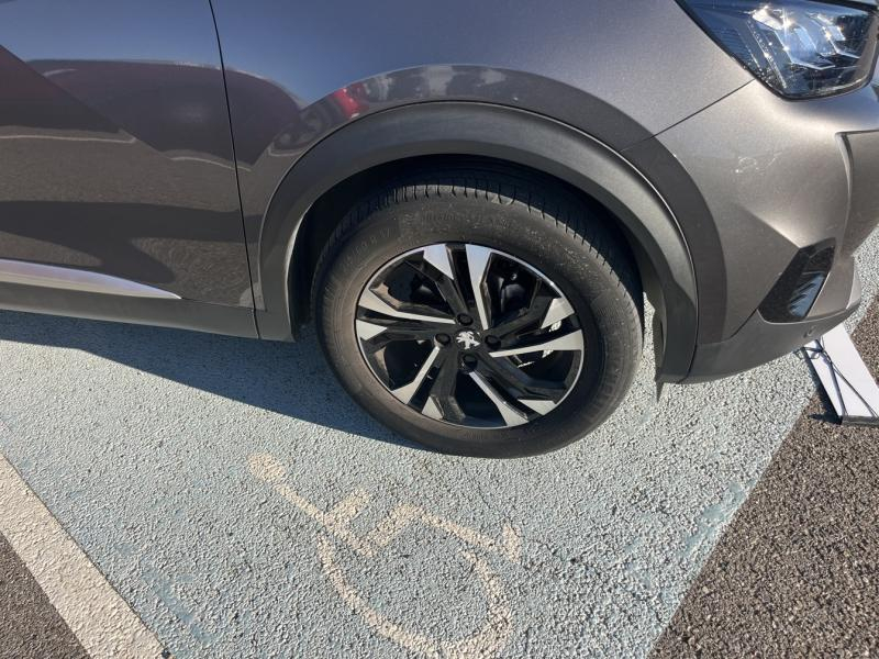 Photo 19 de l’annonce de PEUGEOT 2008 d’occasion à vendre à AIX-EN-PROVENCE