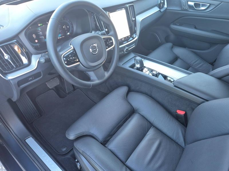 Photo 5 de l’annonce de VOLVO V60 d’occasion à vendre à AVIGNON