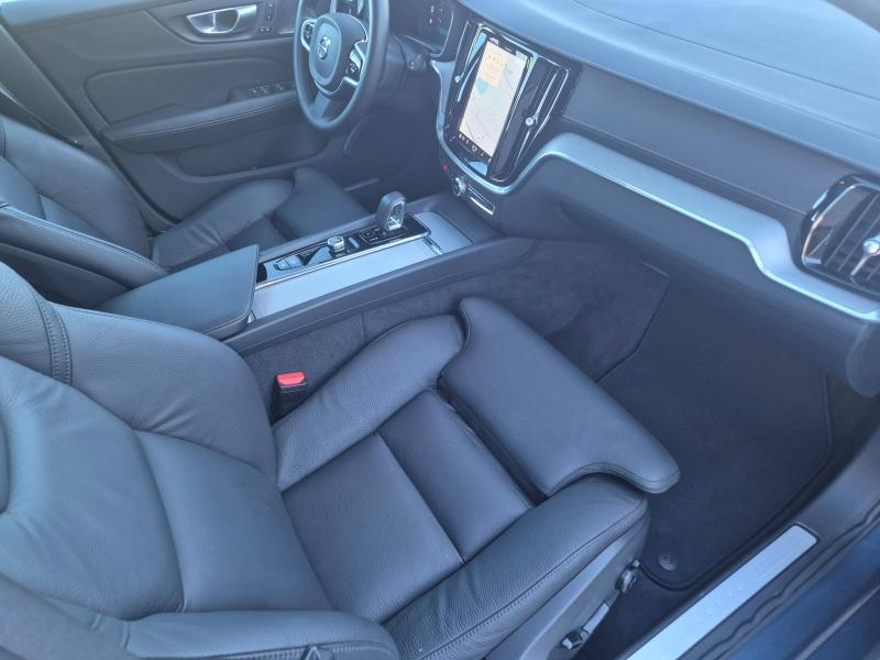 Photo 15 de l’annonce de VOLVO V60 d’occasion à vendre à AVIGNON