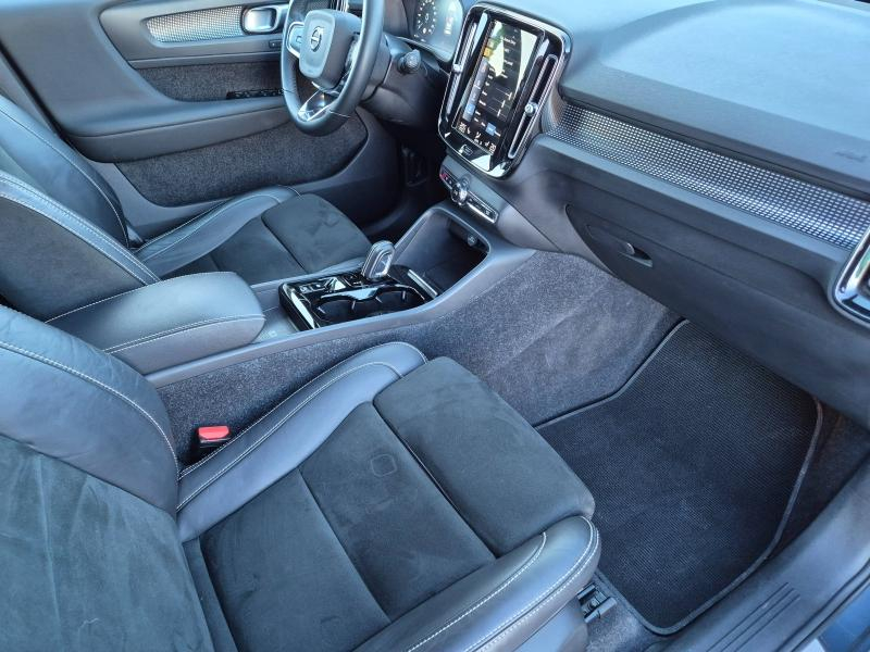 Photo 17 de l’annonce de VOLVO XC40 d’occasion à vendre à AVIGNON