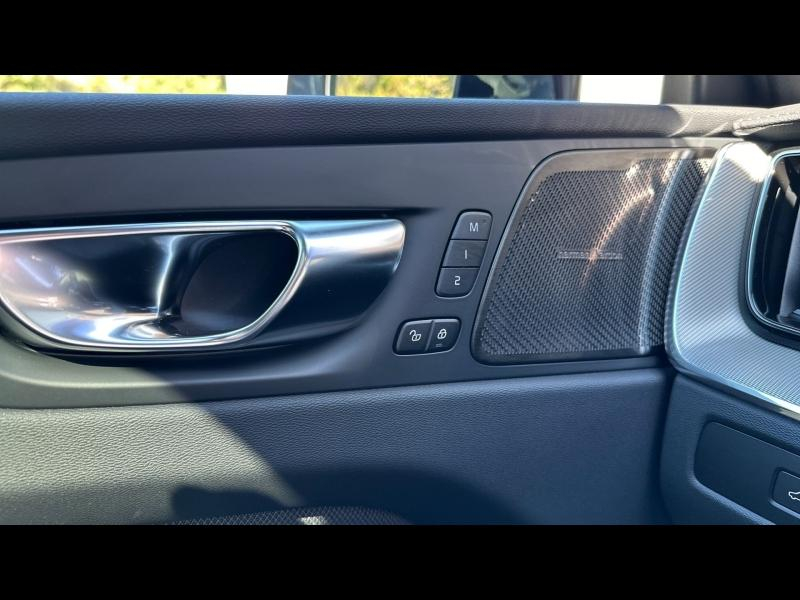 Photo 10 de l’annonce de VOLVO XC60 d’occasion à vendre à AIX-EN-PROVENCE