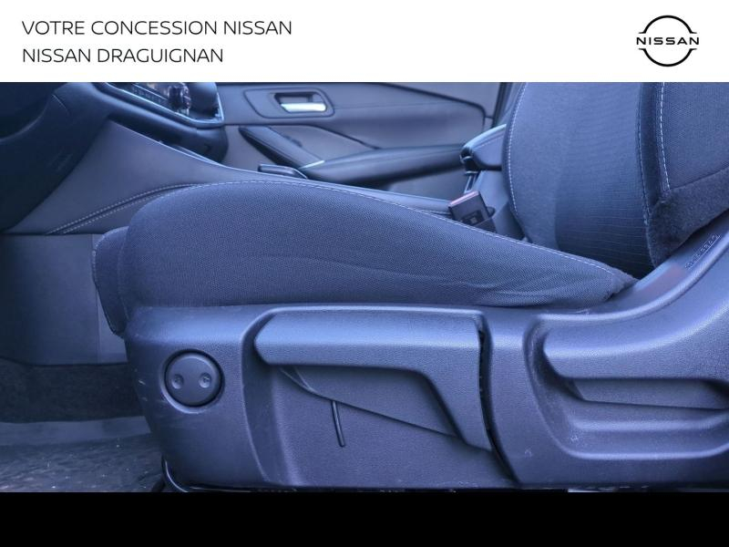 Photo 19 de l’annonce de NISSAN Qashqai d’occasion à vendre à DRAGUIGNAN