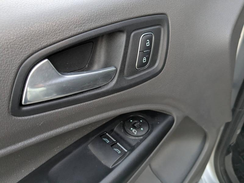 Photo 8 de l’annonce de FORD Transit Connect VUL d’occasion à vendre à LA VALETTE