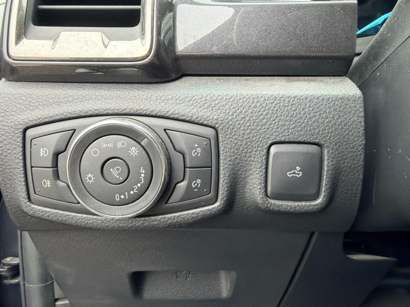 Photo 18 de l’annonce de FORD Ranger VUL d’occasion à vendre à VITROLLES