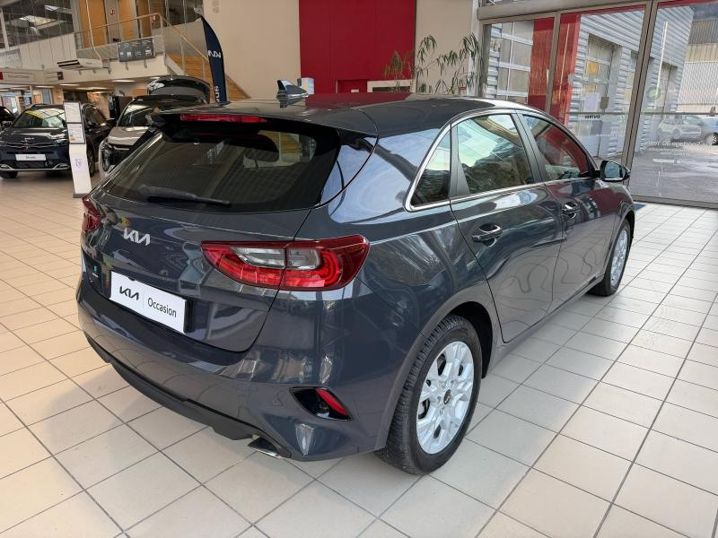 Photo 5 de l’annonce de KIA Ceed d’occasion à vendre à SALLANCHES