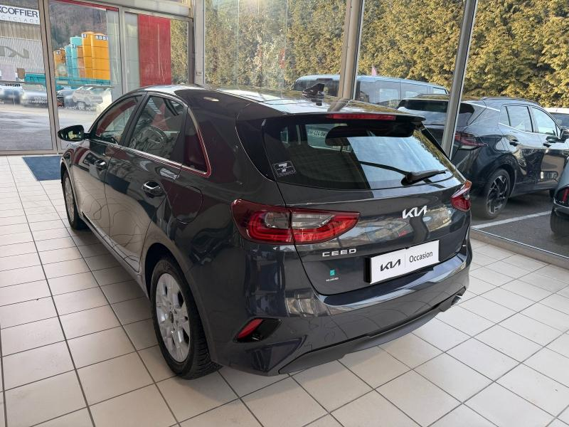 Photo 7 de l’annonce de KIA Ceed d’occasion à vendre à SALLANCHES