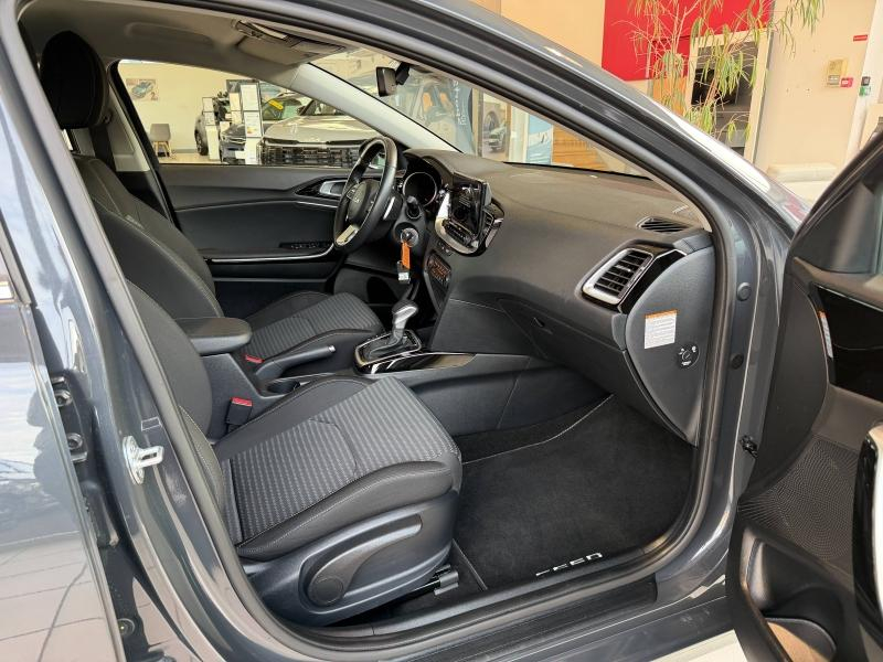 Photo 12 de l’annonce de KIA Ceed d’occasion à vendre à SALLANCHES