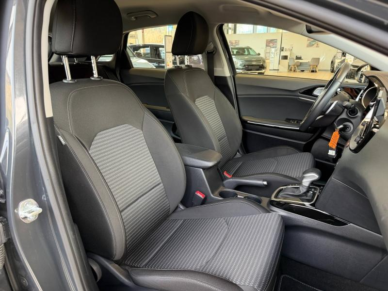 Photo 14 de l’annonce de KIA Ceed d’occasion à vendre à SALLANCHES