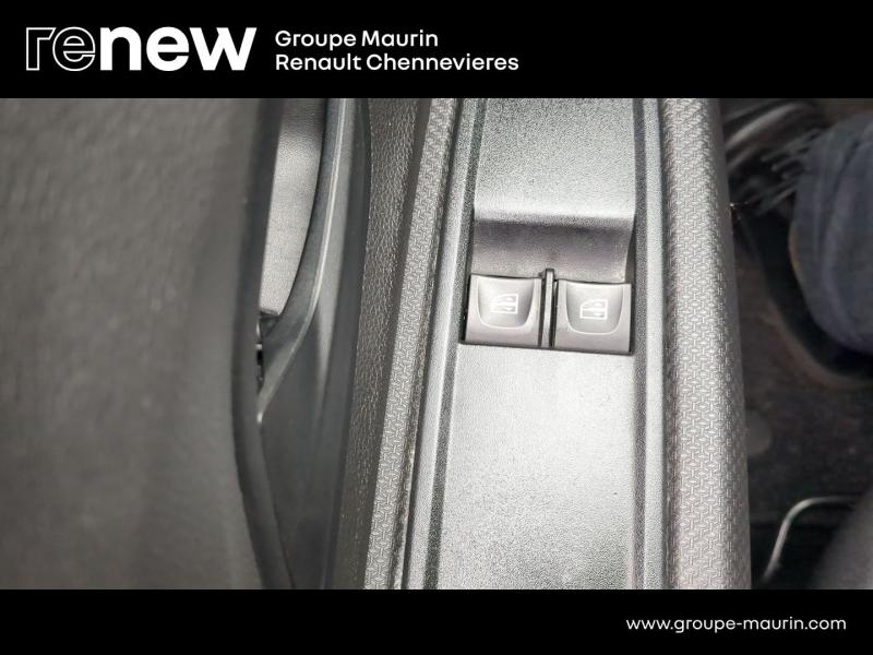 Photo 19 de l’annonce de DACIA Sandero d’occasion à vendre à CHENNEVIÈRES-SUR-MARNE