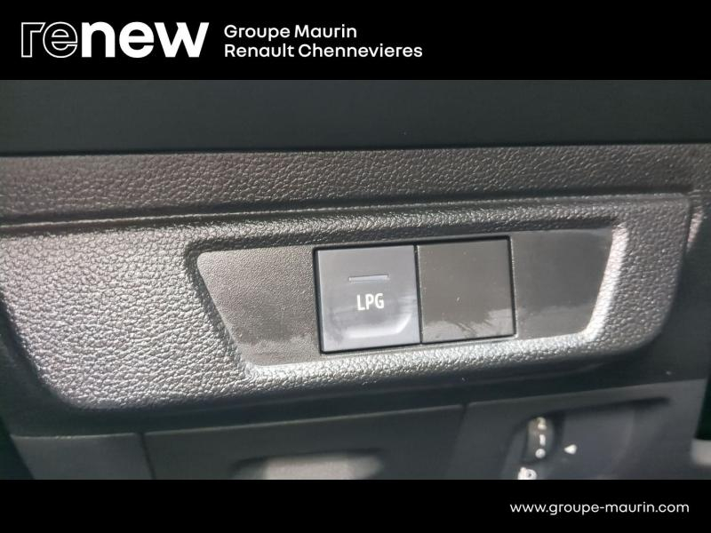 Photo 20 de l’annonce de DACIA Sandero d’occasion à vendre à CHENNEVIÈRES-SUR-MARNE