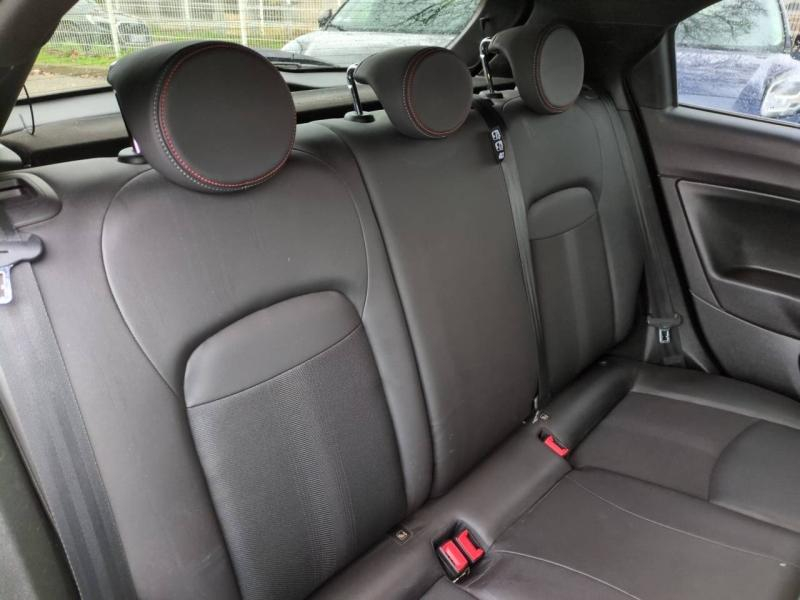 Photo 18 de l’annonce de FIAT 500X d’occasion à vendre à NÎMES