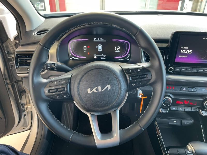 Photo 14 de l’annonce de KIA Stonic d’occasion à vendre à SALLANCHES