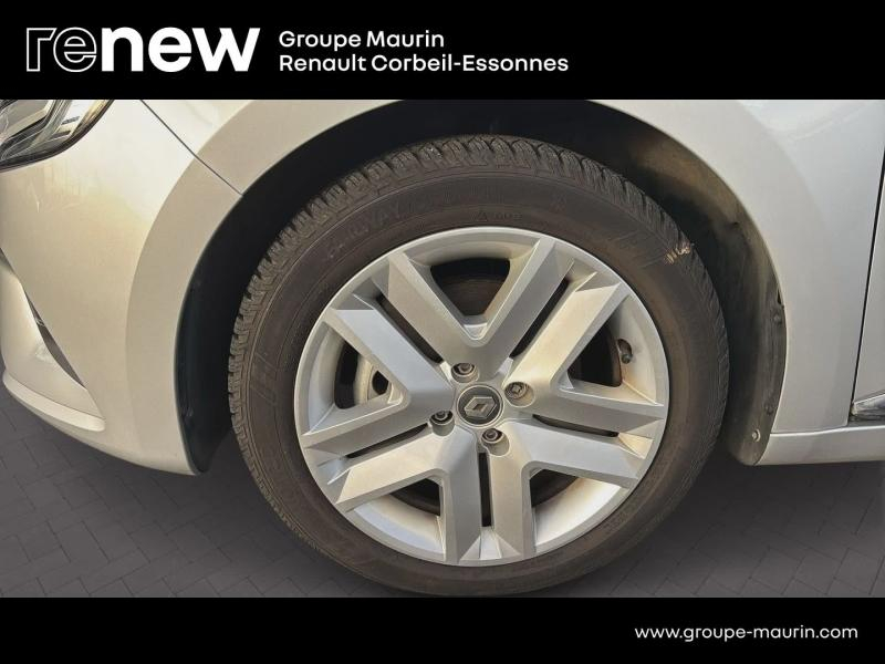 Photo 9 de l’annonce de RENAULT Clio d’occasion à vendre à CORBEIL-ESSONNES