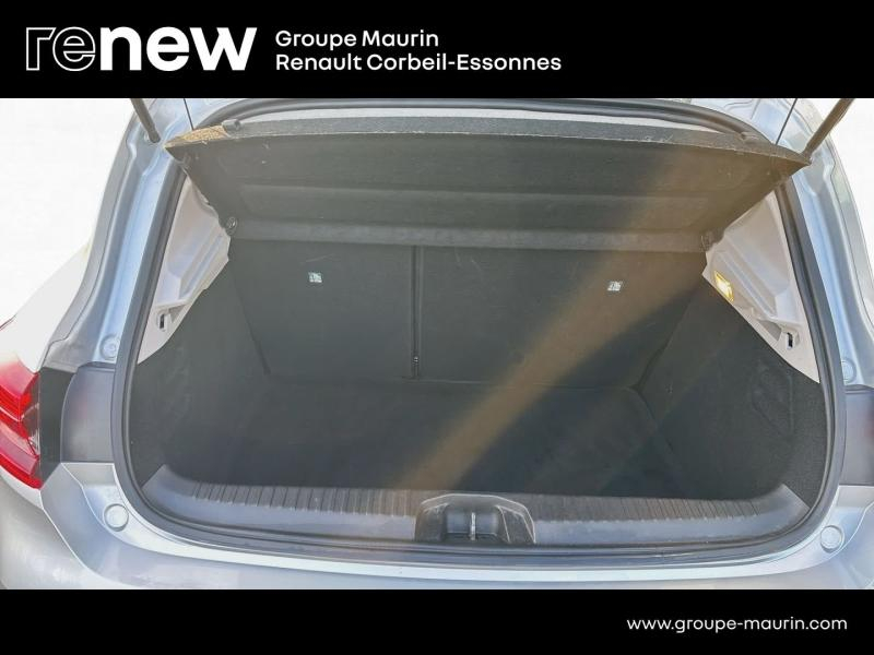 Photo 15 de l’annonce de RENAULT Clio d’occasion à vendre à CORBEIL-ESSONNES