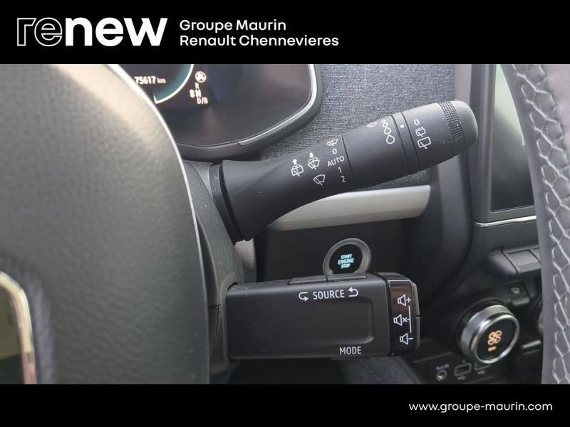 Photo 18 de l’annonce de RENAULT Zoe d’occasion à vendre à CHENNEVIÈRES-SUR-MARNE