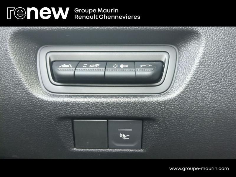 Photo 20 de l’annonce de RENAULT Zoe d’occasion à vendre à CHENNEVIÈRES-SUR-MARNE