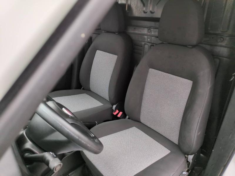 Photo 14 de l’annonce de FIAT Doblo Cargo VUL d’occasion à vendre à ALÈS