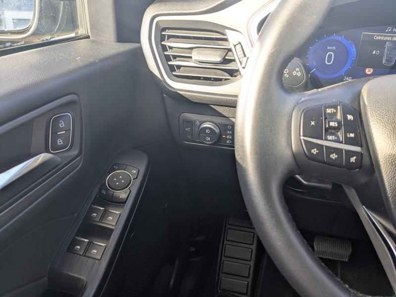 Photo 16 de l’annonce de FORD Kuga d’occasion à vendre à AVIGNON