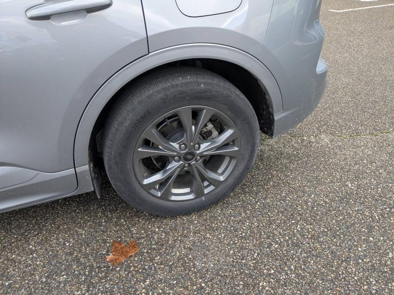 Photo 6 de l’annonce de FORD Kuga d’occasion à vendre à AVIGNON