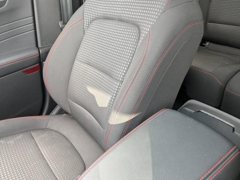 Photo 16 de l’annonce de FORD Kuga d’occasion à vendre à AVIGNON