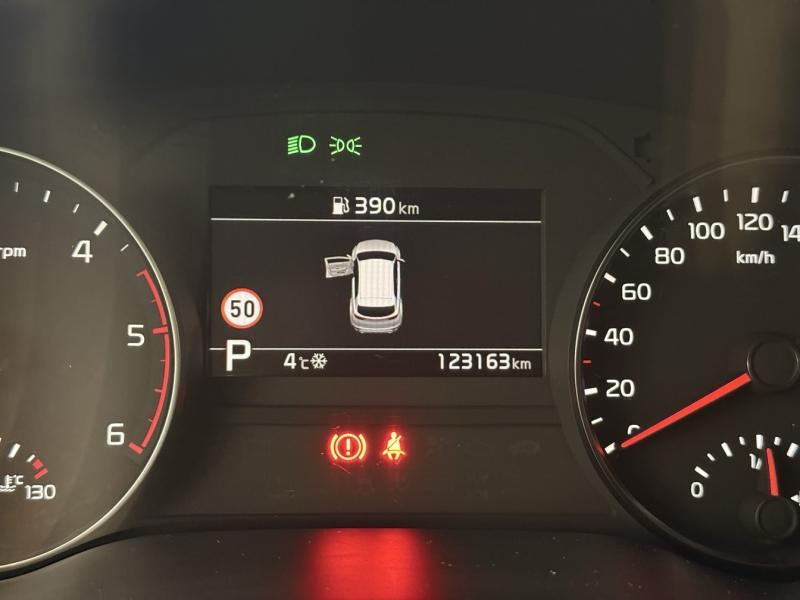 Photo 14 de l’annonce de KIA Sportage d’occasion à vendre à ORANGE