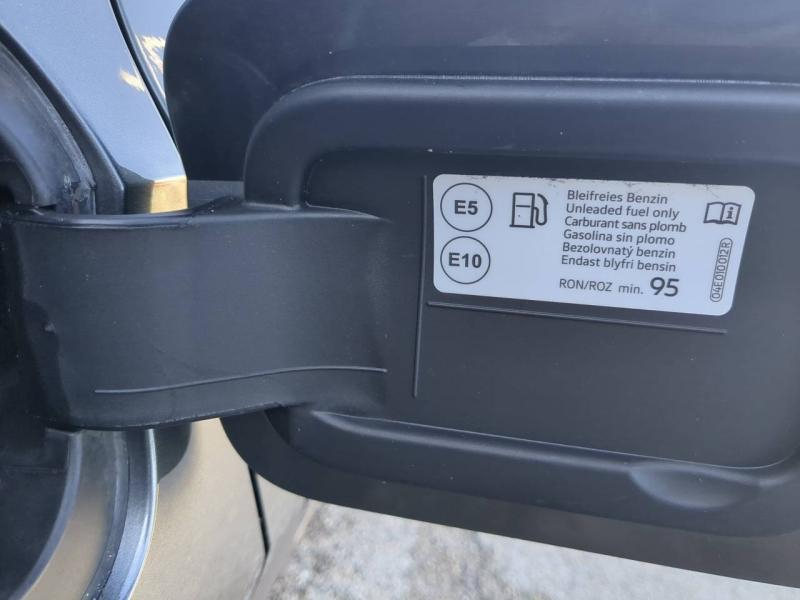 Photo 8 de l’annonce de VOLKSWAGEN T-Roc d’occasion à vendre à ARLES