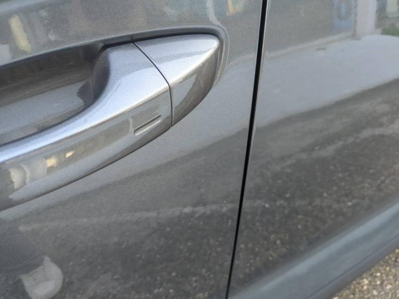 Photo 13 de l’annonce de VOLKSWAGEN T-Roc d’occasion à vendre à ARLES