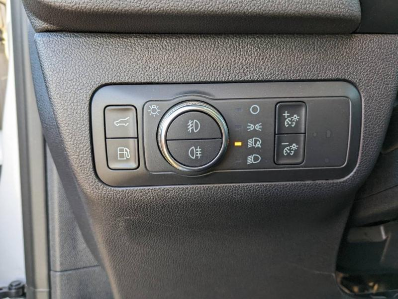 Photo 12 de l’annonce de FORD Kuga d’occasion à vendre à MARSEILLE