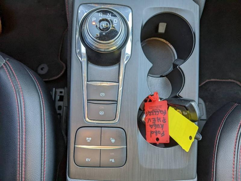 Photo 13 de l’annonce de FORD Kuga d’occasion à vendre à MARSEILLE