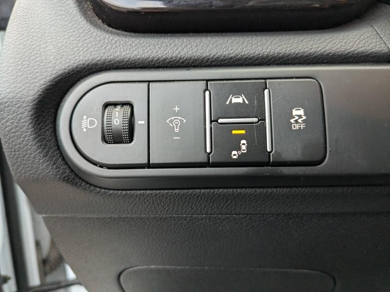 Photo 9 de l’annonce de KIA Ceed d’occasion à vendre à LA VALETTE