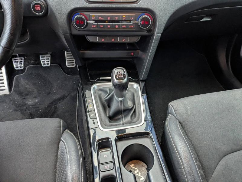 Photo 15 de l’annonce de KIA Ceed d’occasion à vendre à LA VALETTE