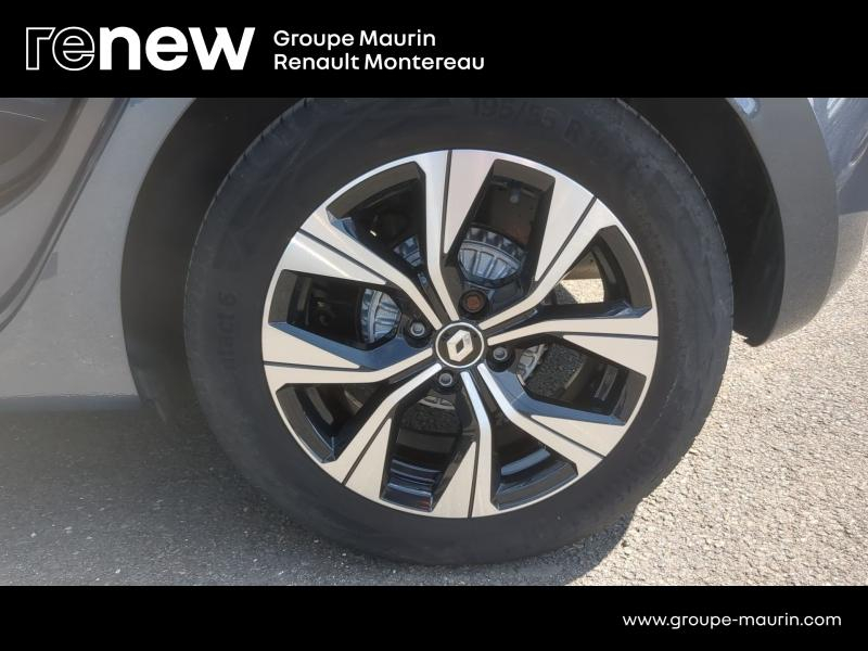 Photo 18 de l’annonce de RENAULT Clio d’occasion à vendre à VARENNES SUR SEINE