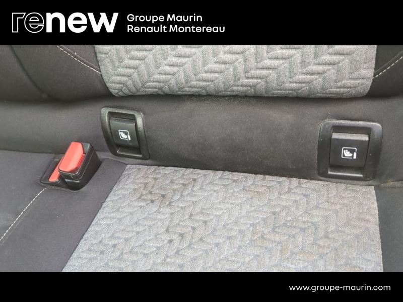 Photo 20 de l’annonce de RENAULT Clio d’occasion à vendre à VARENNES SUR SEINE