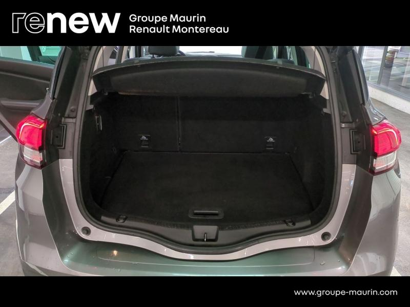 Photo 13 de l’annonce de RENAULT Scenic d’occasion à vendre à VARENNES SUR SEINE