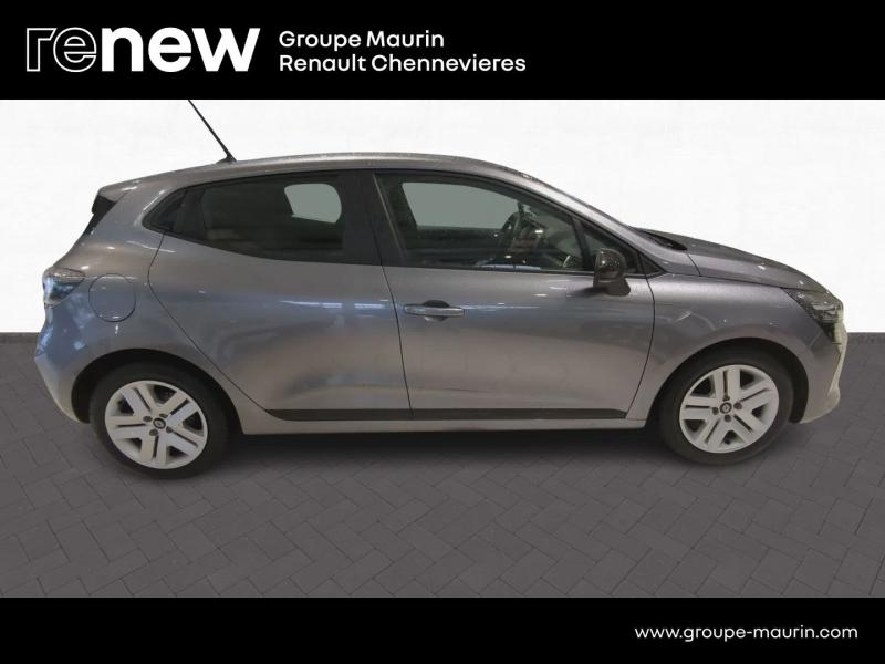 Photo 4 de l’annonce de RENAULT Clio d’occasion à vendre à CHENNEVIÈRES-SUR-MARNE