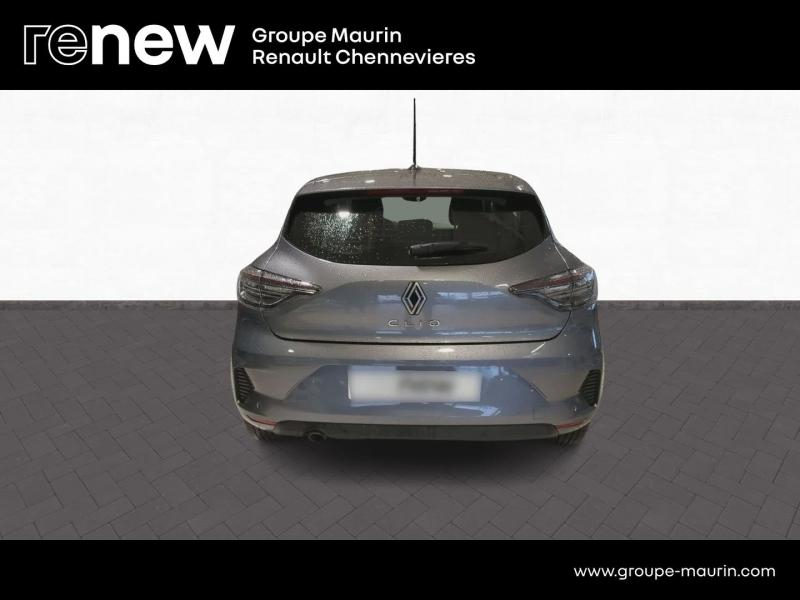 Photo 6 de l’annonce de RENAULT Clio d’occasion à vendre à CHENNEVIÈRES-SUR-MARNE