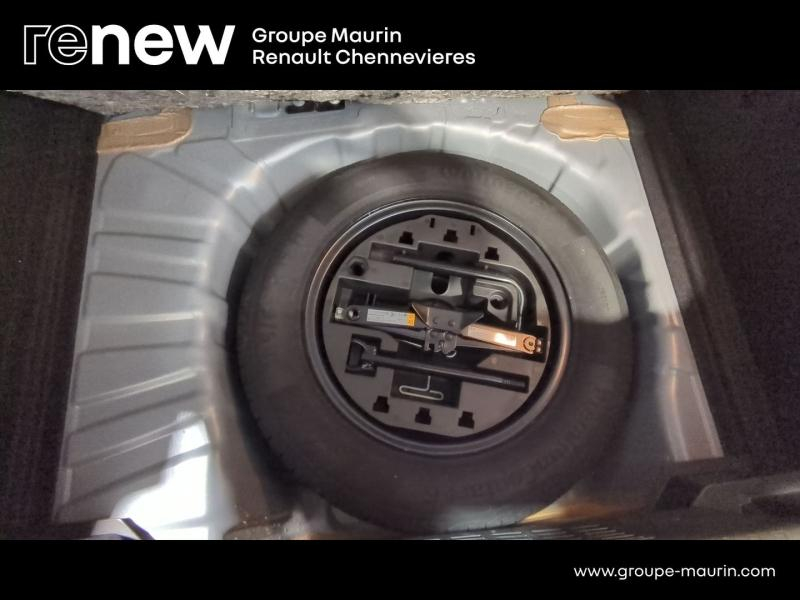 Photo 10 de l’annonce de RENAULT Clio d’occasion à vendre à CHENNEVIÈRES-SUR-MARNE