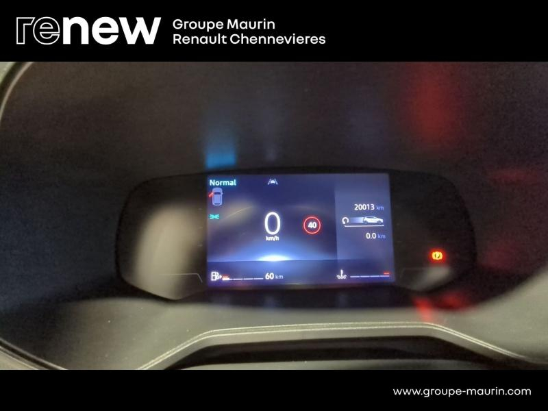 Photo 19 de l’annonce de RENAULT Clio d’occasion à vendre à CHENNEVIÈRES-SUR-MARNE