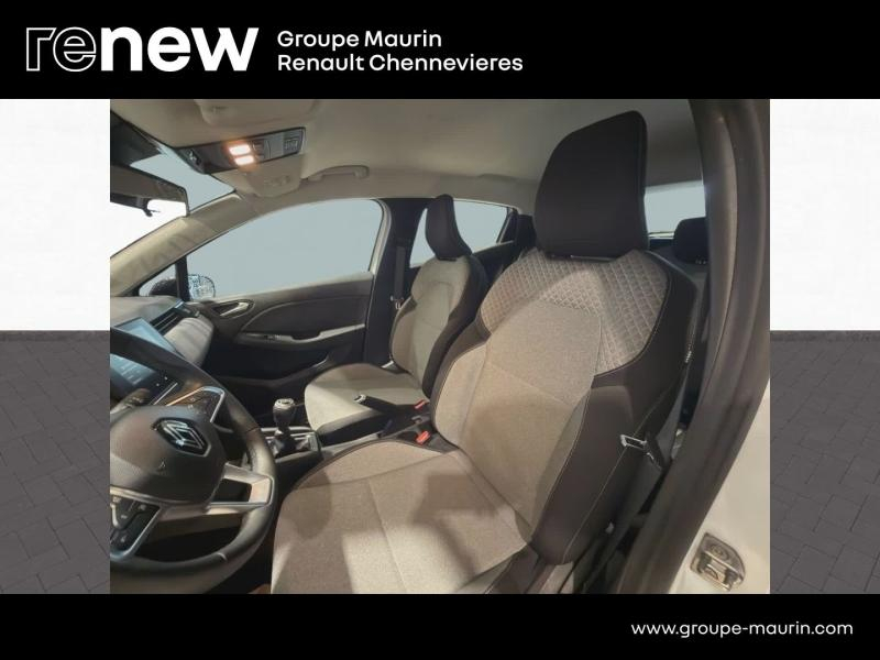 Photo 17 de l’annonce de RENAULT Clio d’occasion à vendre à CHENNEVIÈRES-SUR-MARNE