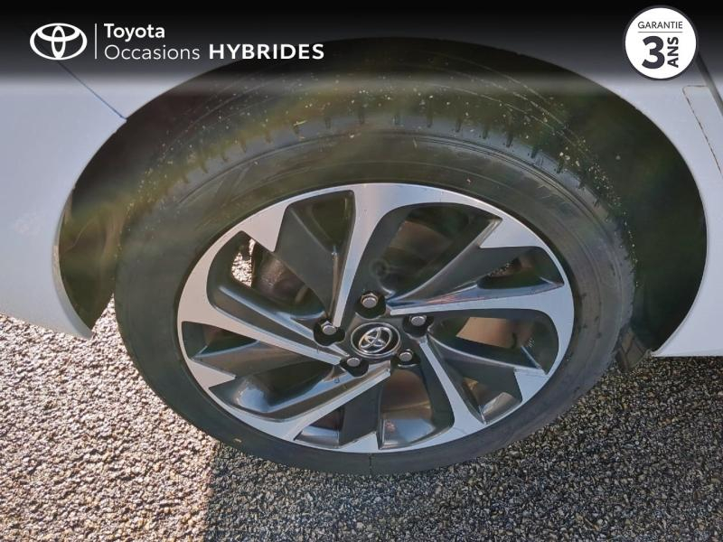 Photo 16 de l’annonce de TOYOTA Auris d’occasion à vendre à NÎMES