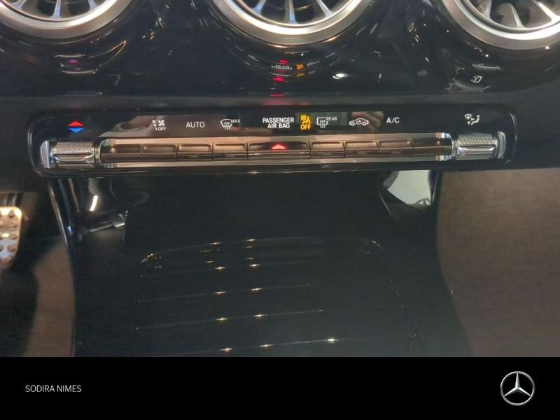 Photo 17 de l’annonce de MERCEDES-BENZ Classe A d’occasion à vendre à NIMES