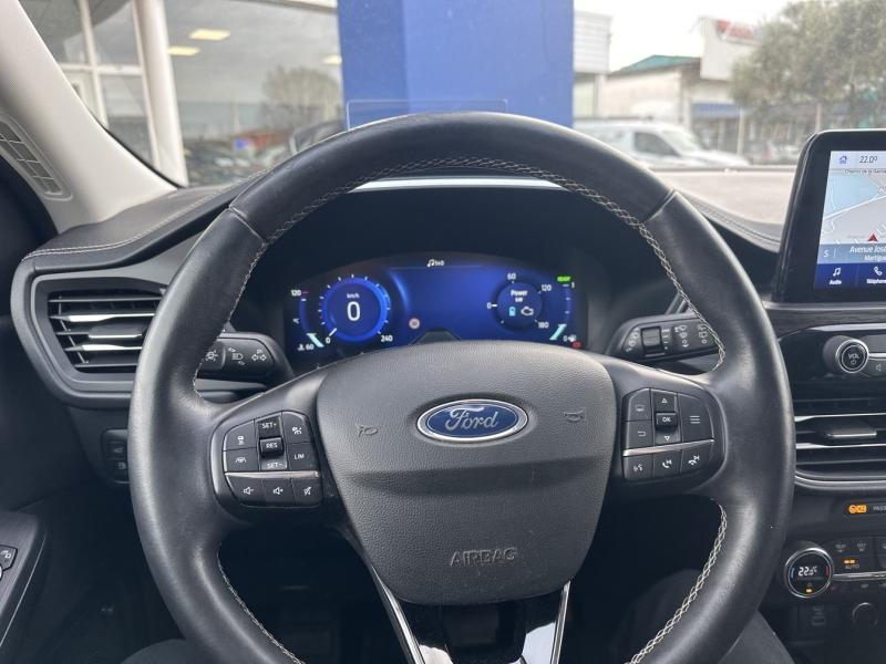 Photo 10 de l’annonce de FORD Kuga d’occasion à vendre à MARTIGUES