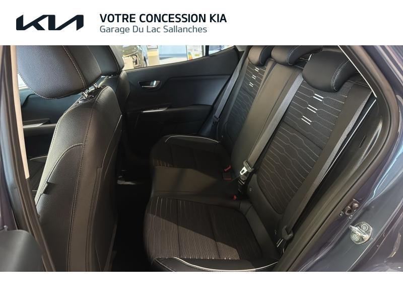 Photo 8 de l’annonce de KIA Stonic d’occasion à vendre à SALLANCHES