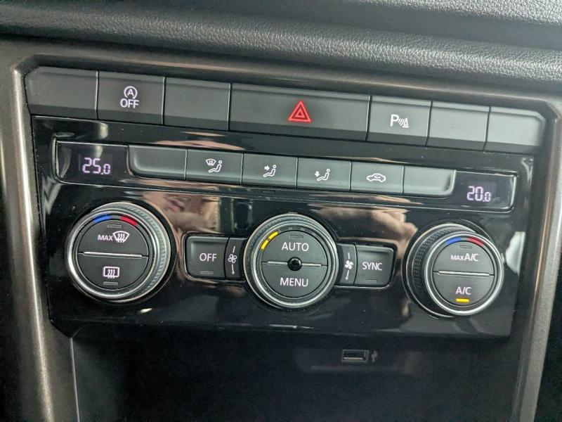 Photo 9 de l’annonce de VOLKSWAGEN T-Roc d’occasion à vendre à PAYS DE GEX