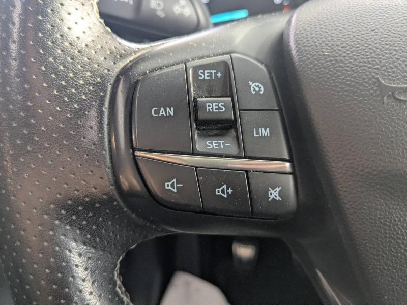 Photo 8 de l’annonce de FORD Fiesta d’occasion à vendre à PAYS DE GEX