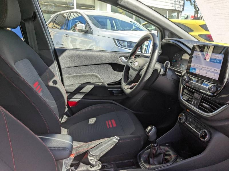 Photo 5 de l’annonce de FORD Fiesta d’occasion à vendre à MANOSQUE