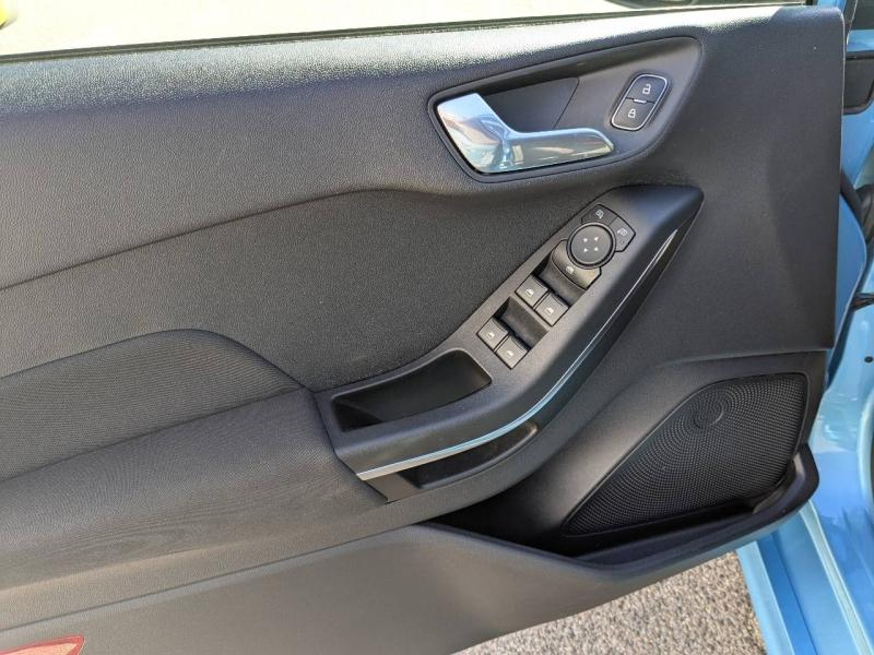 Photo 9 de l’annonce de FORD Fiesta d’occasion à vendre à MANOSQUE